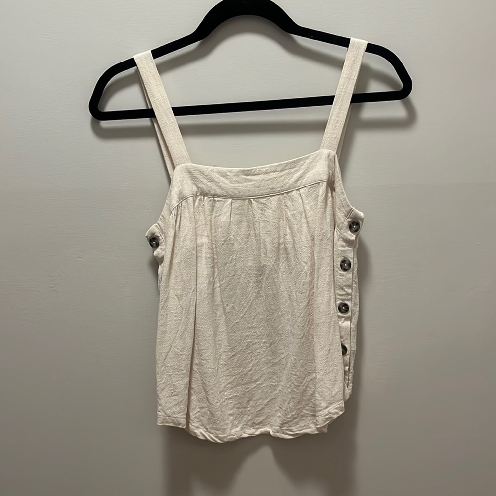 Universal thread small white tank top